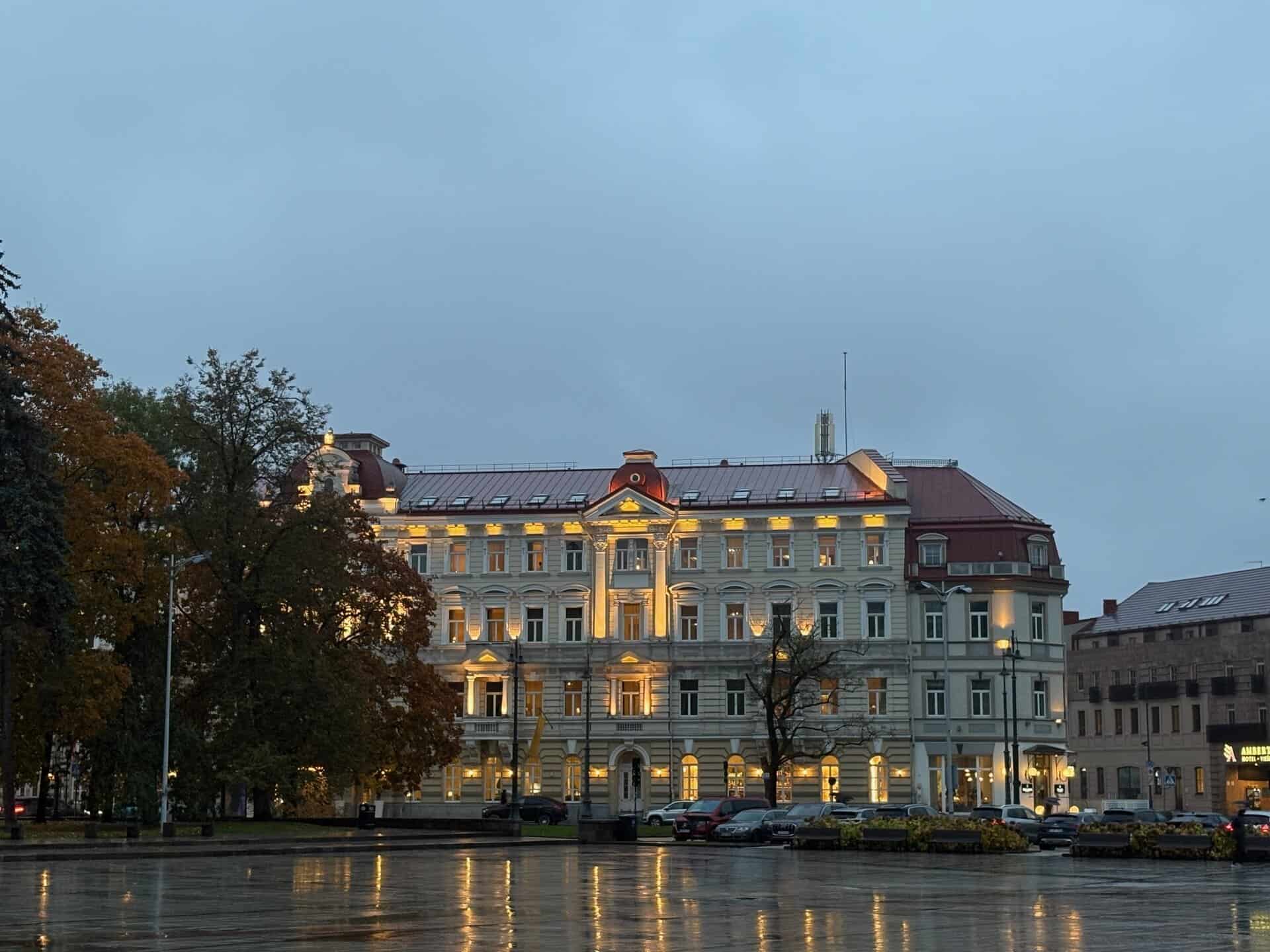 מלון גרנד הוטל וילנה